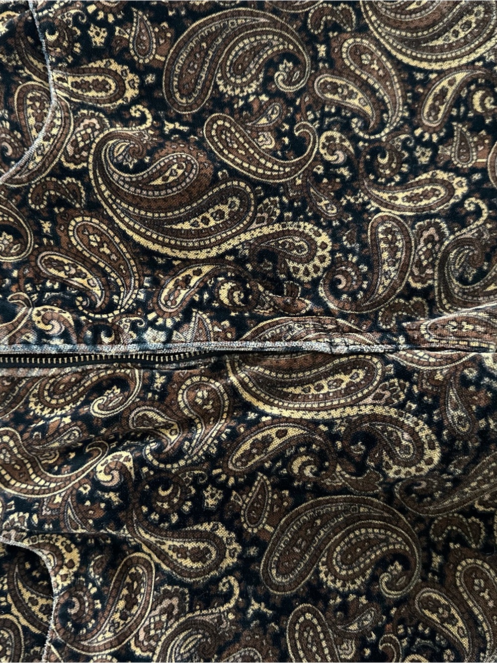 Pre-loved Vintage Guess by Georges Marciano Brown Paisley Velvet Texture Pants - Picture 5 of 5